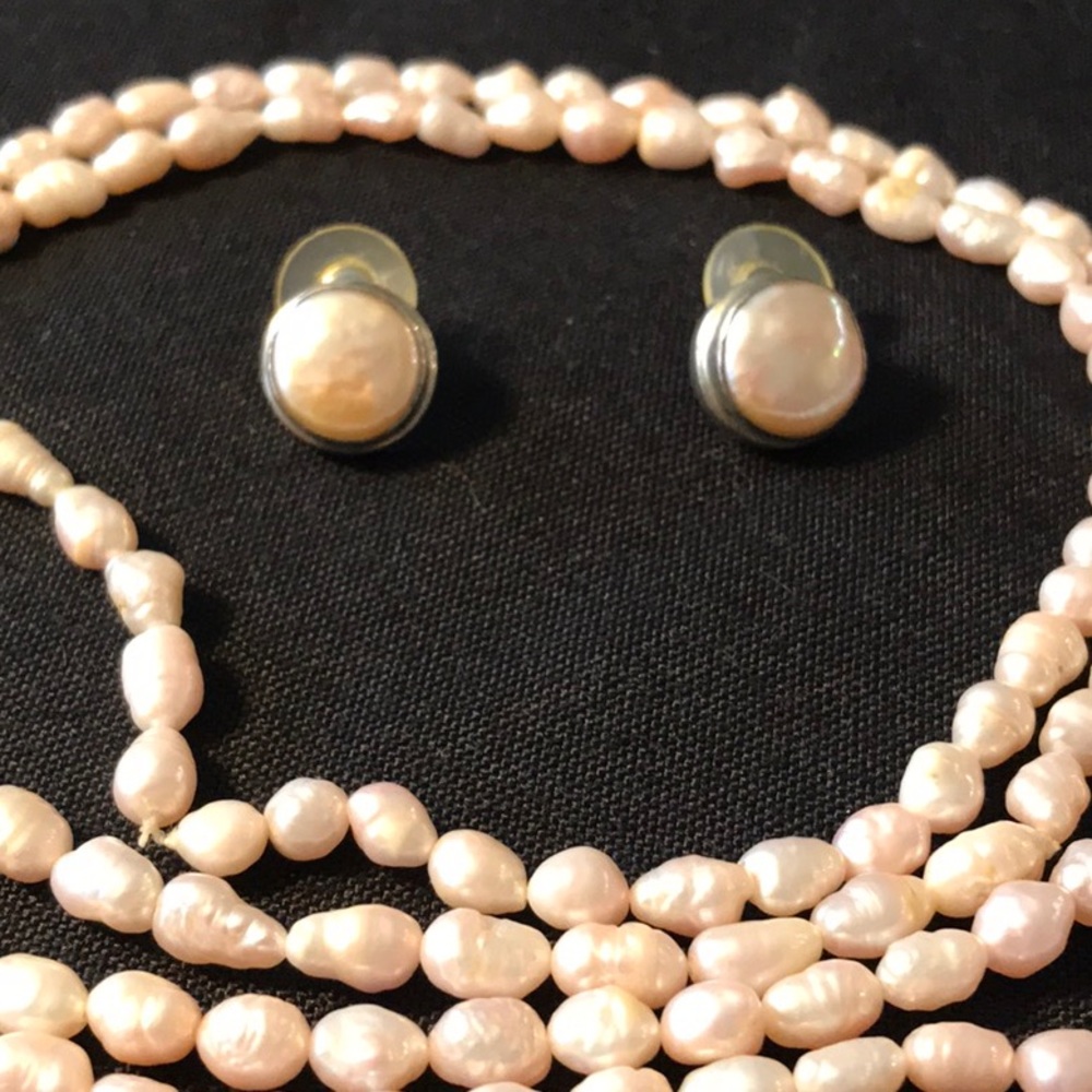 Vintage Freshwater Pearl Necklace and Earrings. 40” light pink